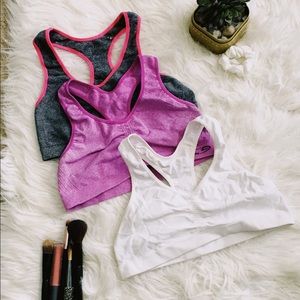 Girl’s sports bras (training)